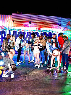 Kemény gangbang szexparty