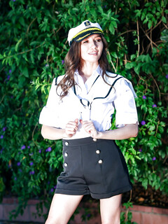 Maya Woulfe the hot soldier chick