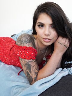 Gina Valentina pov szeretkezés